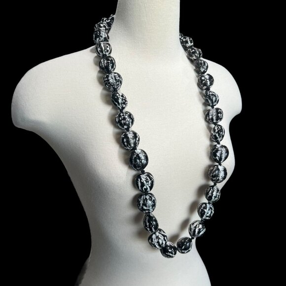 Handcrafted B/W Beaded Kukui Necklace Ribbon Tie Closure Hawaiian Chunky Retro - Picture 2 of 5